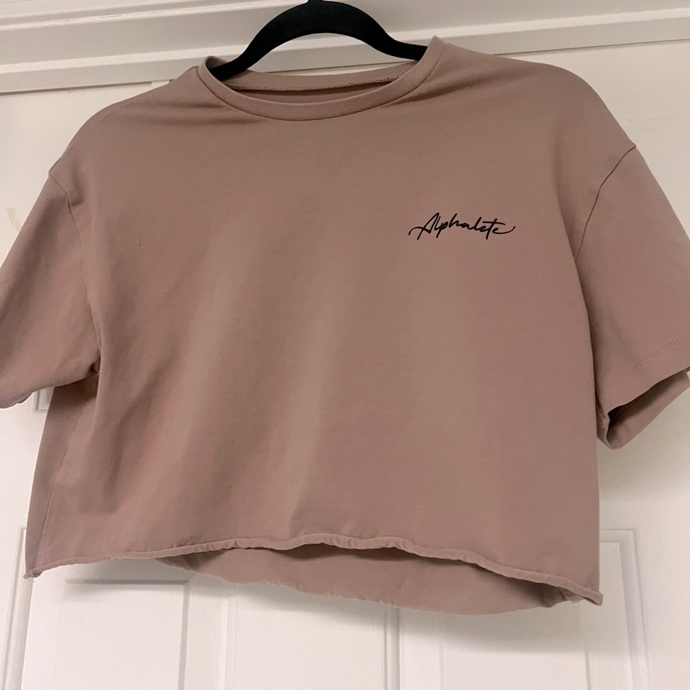 Alphalete crop top